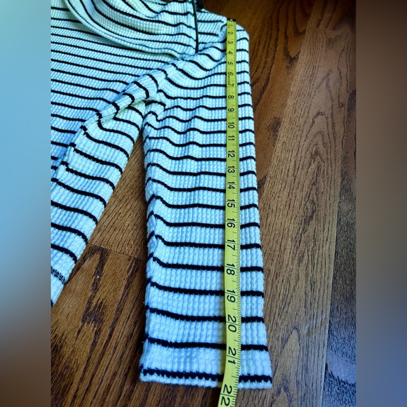 Shoulder Zipper Cream Black Stripe Casual Pullover - Picture 7 of 7